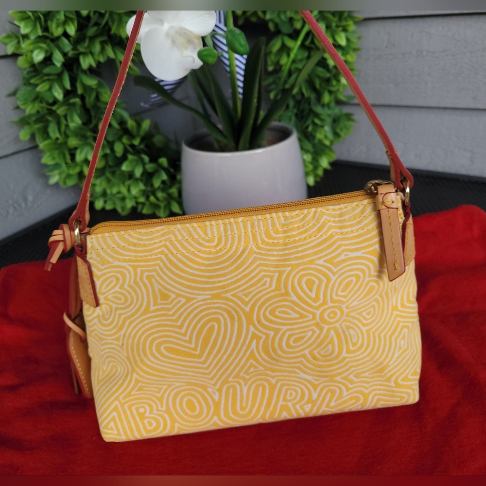 Dooney & Bourke Vintage Yellow Patterned Women's Bag - Picture 7 of 11